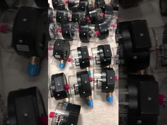 เกจวัดแรงดันหน้าสัมผัสไฟฟ้า 6 นิ้ว / 150 มม. ช่วง 0–1MPa ระดับความแม่นยำ 1.6 หน้าสัมผัส 380V 10VA