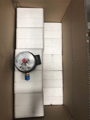 มาตรวัดแรงดันไฟฟ้าแบบสัมผัสขนาด 4 นิ้ว (100 มม.) พร้อมการควบคุมขีดจำกัดคู่ และ 380V 10VA สำหรับระบบอัตโนมัติ